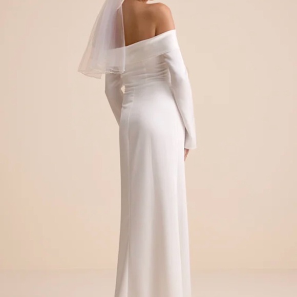 Saintclair White Satin Off-the-Shoulder Long Sleeve Maxi Dress - Picture 2 of 4